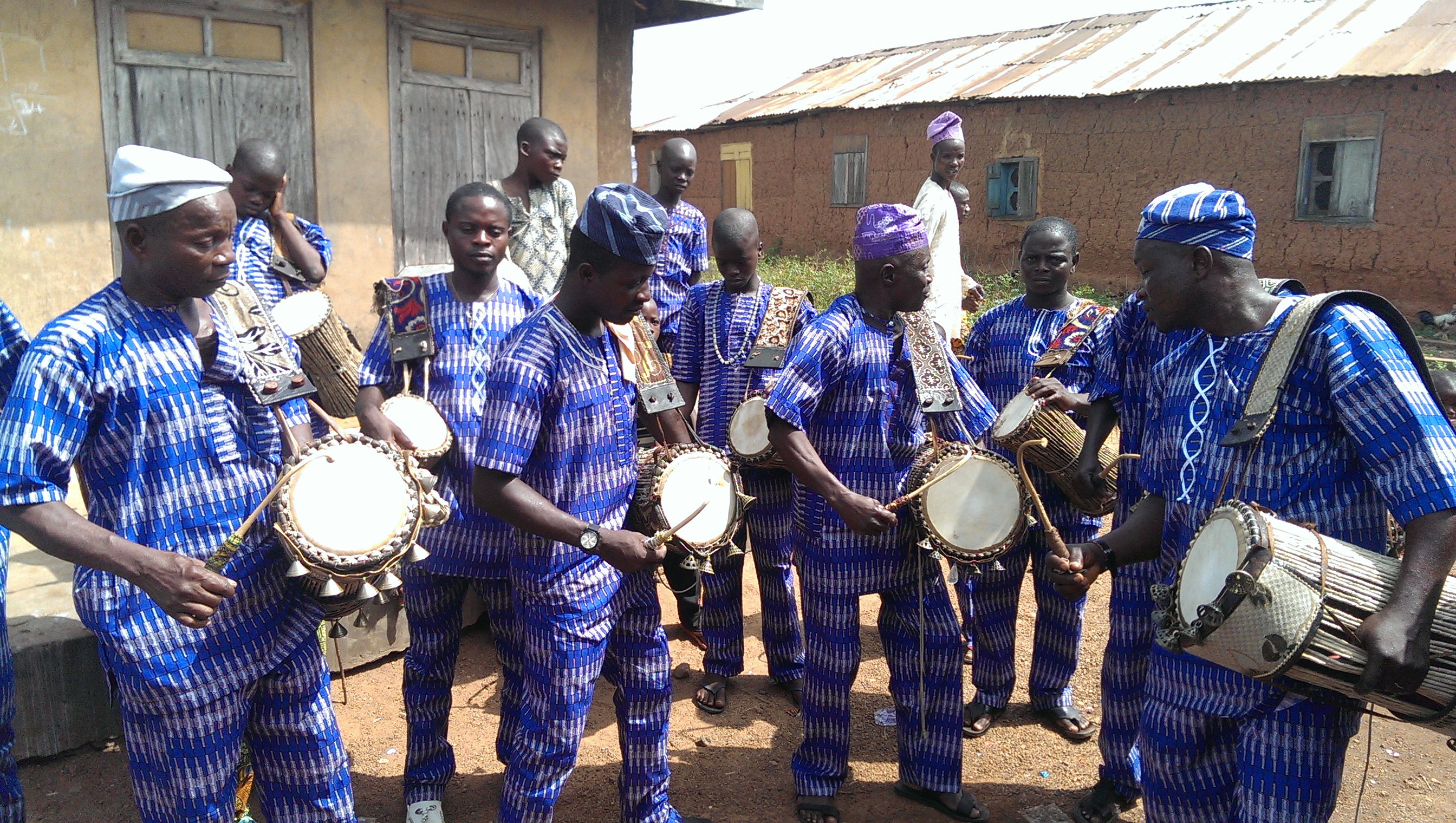 Dundun drummers